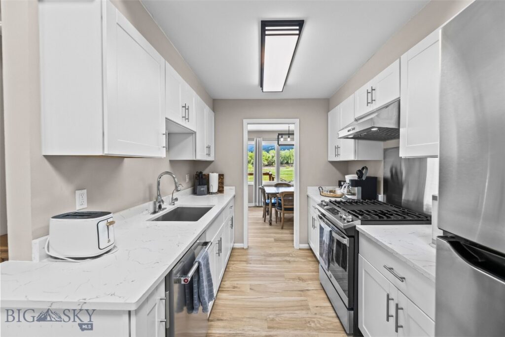 32 Strong Lane, Livingston MT 59047