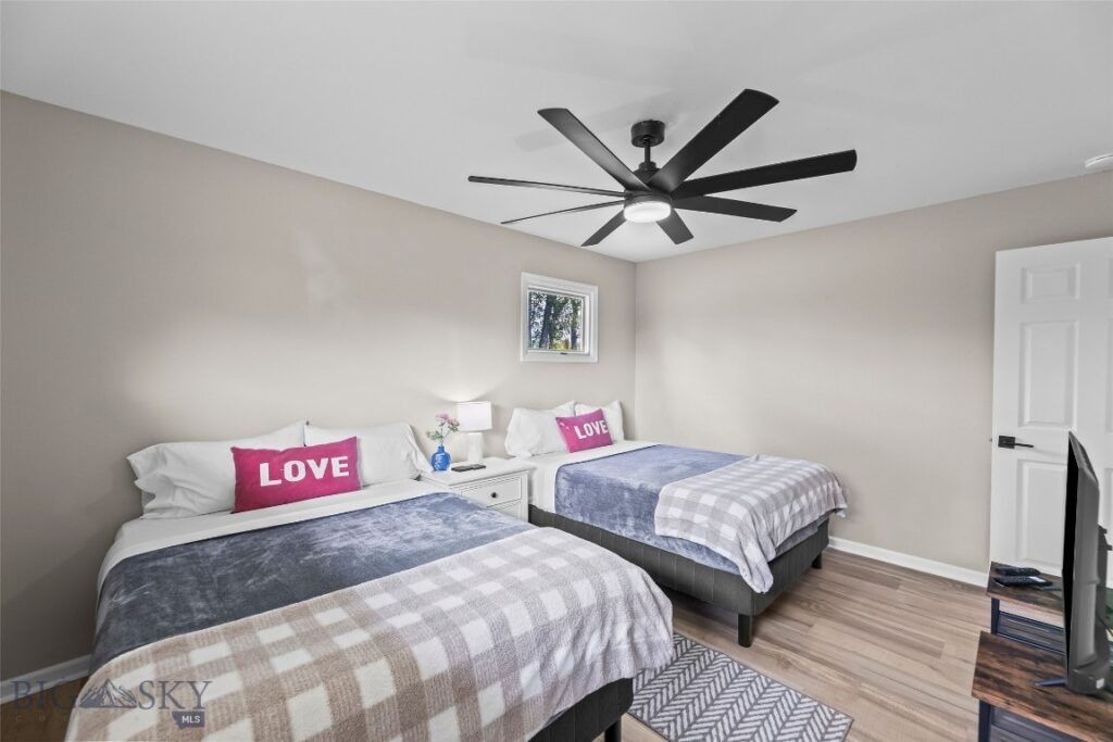 32 Strong Lane, Livingston MT 59047