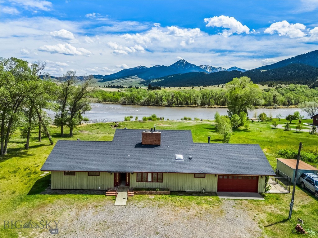 32 Strong Lane, Livingston MT 59047