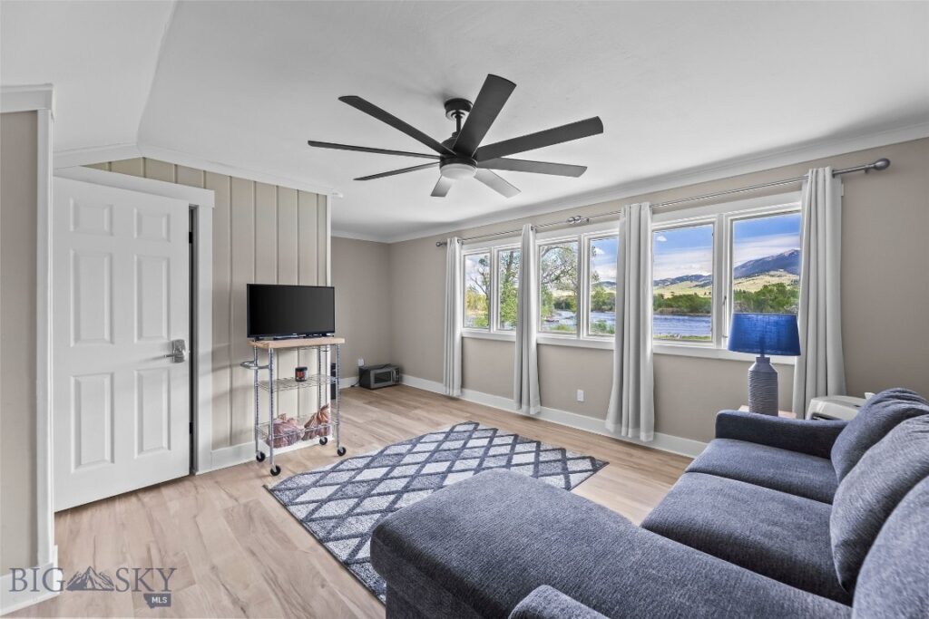 32 Strong Lane, Livingston MT 59047