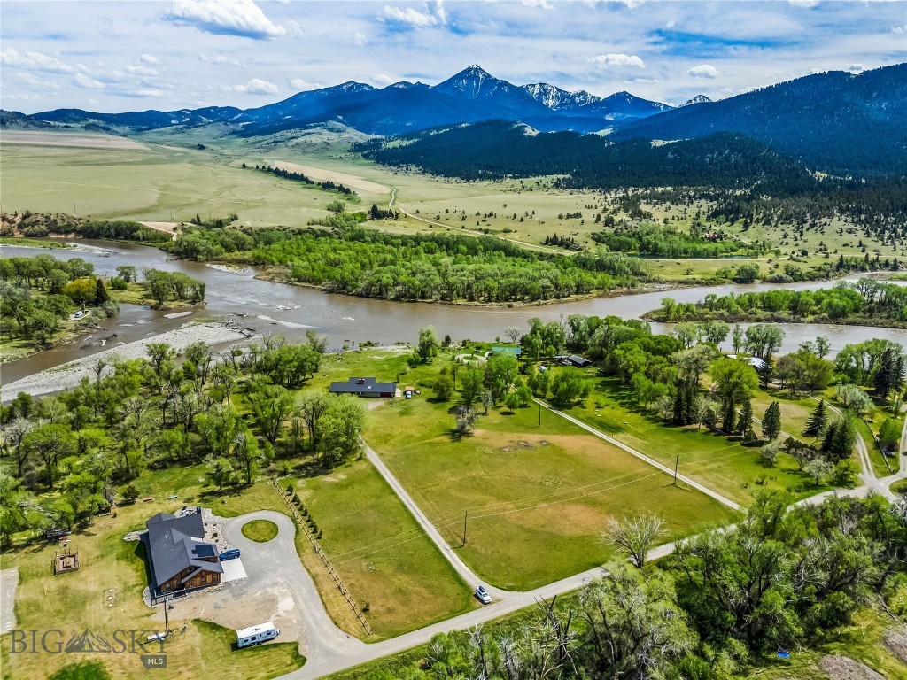 32 Strong Lane, Livingston MT 59047