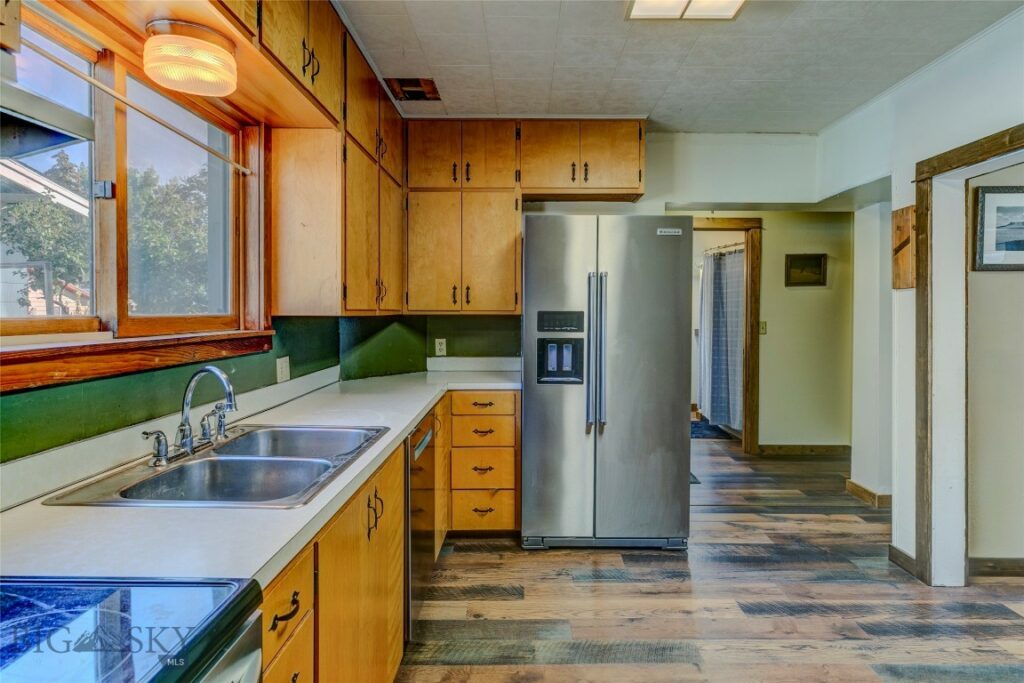 320 N 2nd Street, Livingston MT 59047