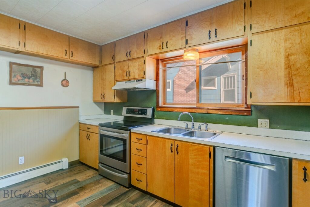 320 N 2nd Street, Livingston MT 59047