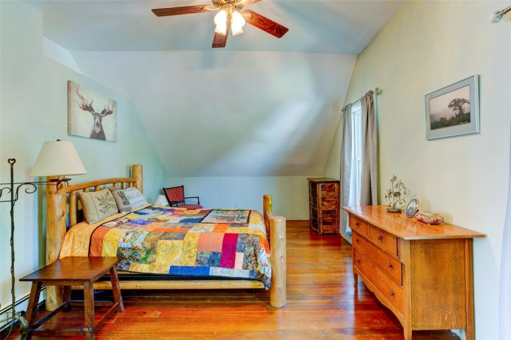 320 N 2nd Street, Livingston MT 59047