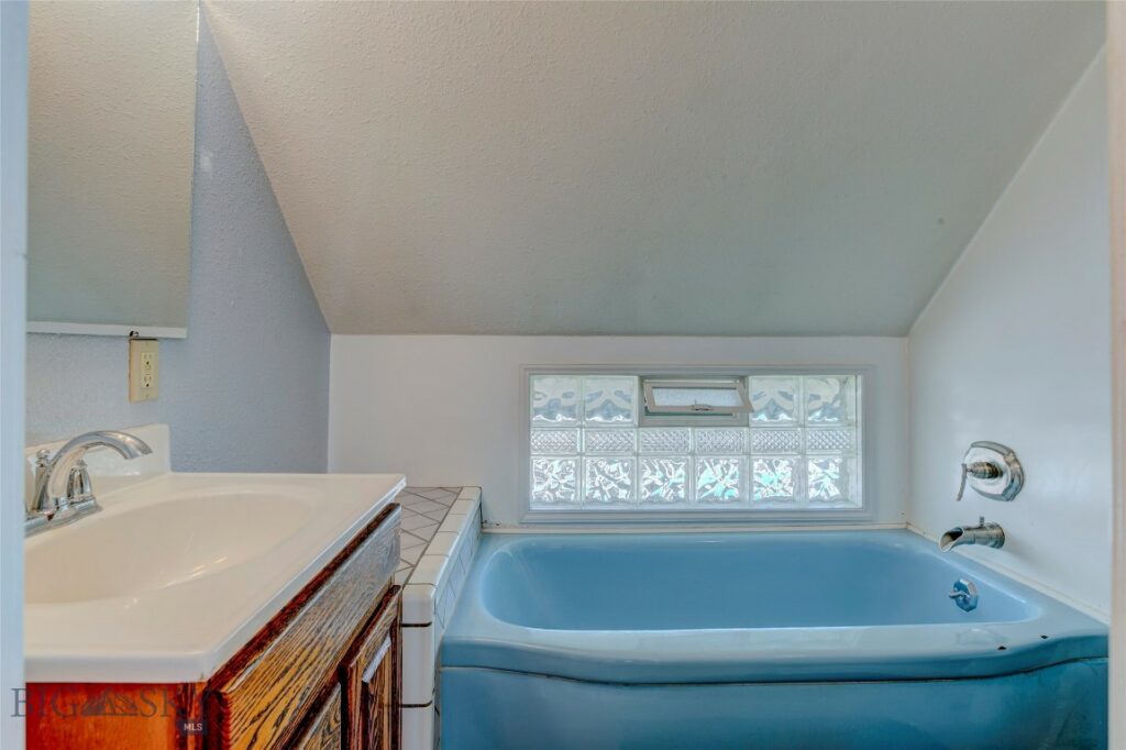 320 N 2nd Street, Livingston MT 59047