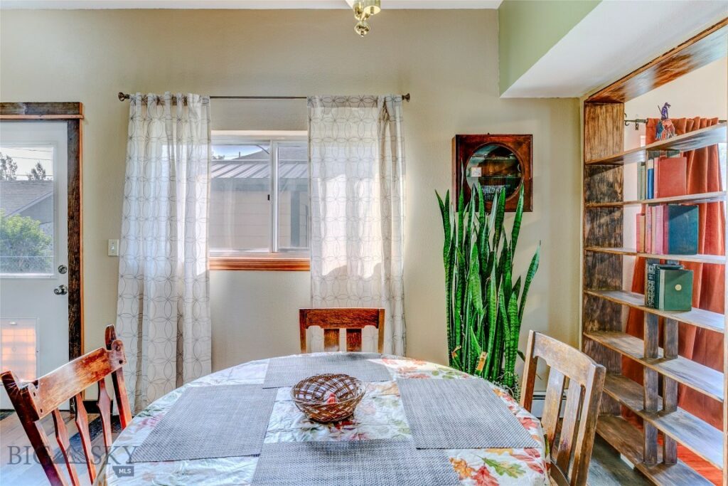 320 N 2nd Street, Livingston MT 59047