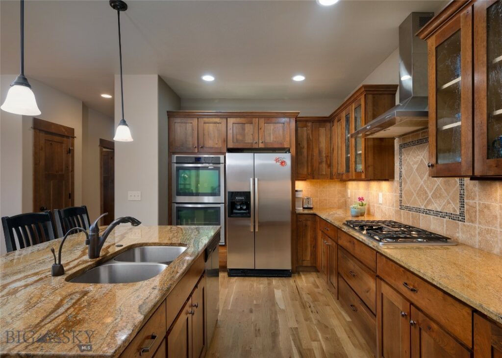 3200 Golden Sun Drive, Bozeman MT 59718