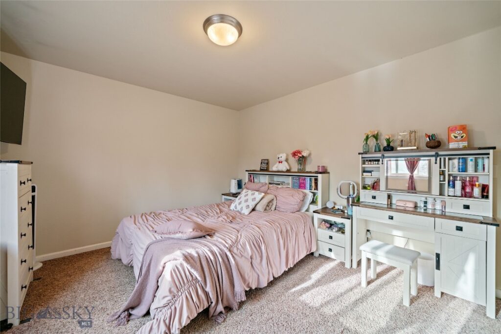 3206 Warbler Way, Bozeman MT 59718