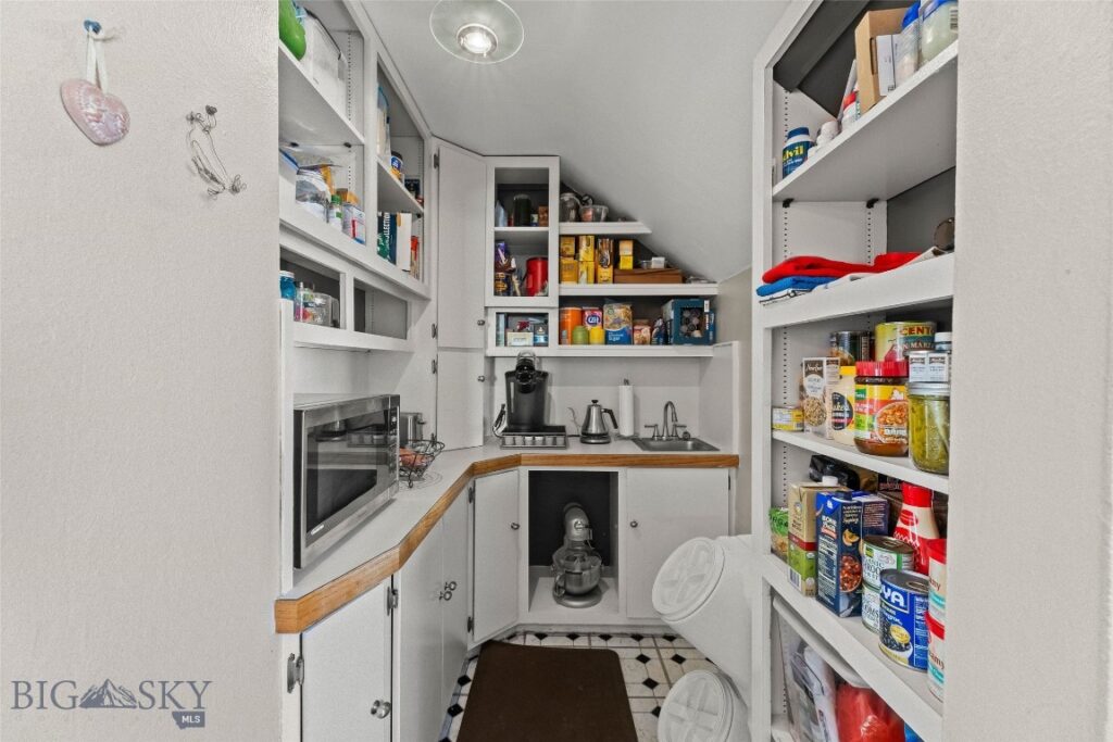 321 S 3rd Street, Livingston MT 59047