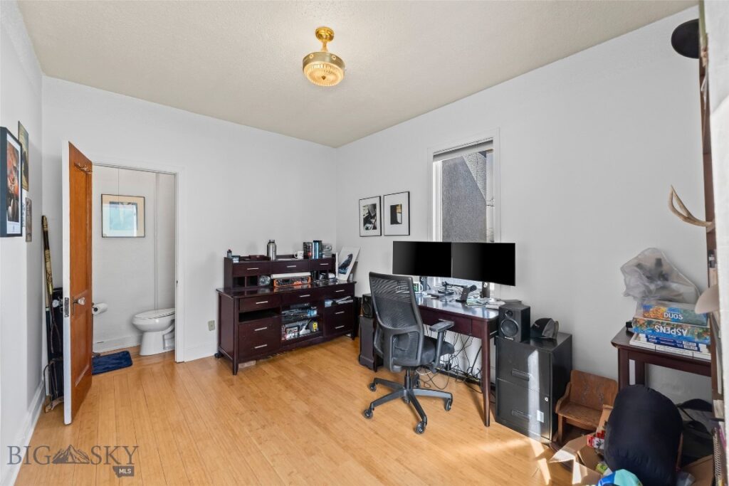 321 S 3rd Street, Livingston MT 59047