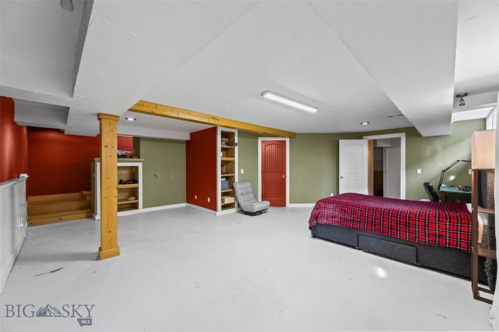 321 S 3rd Street, Livingston MT 59047