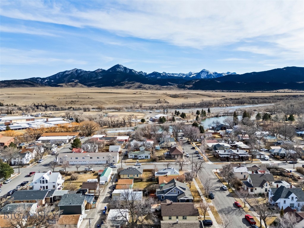 321 S 3rd Street, Livingston MT 59047