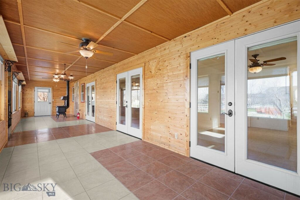 321 E Tobiano Trail, Belgrade MT 59714