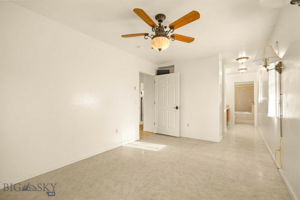 321 E Tobiano Trail, Belgrade MT 59714