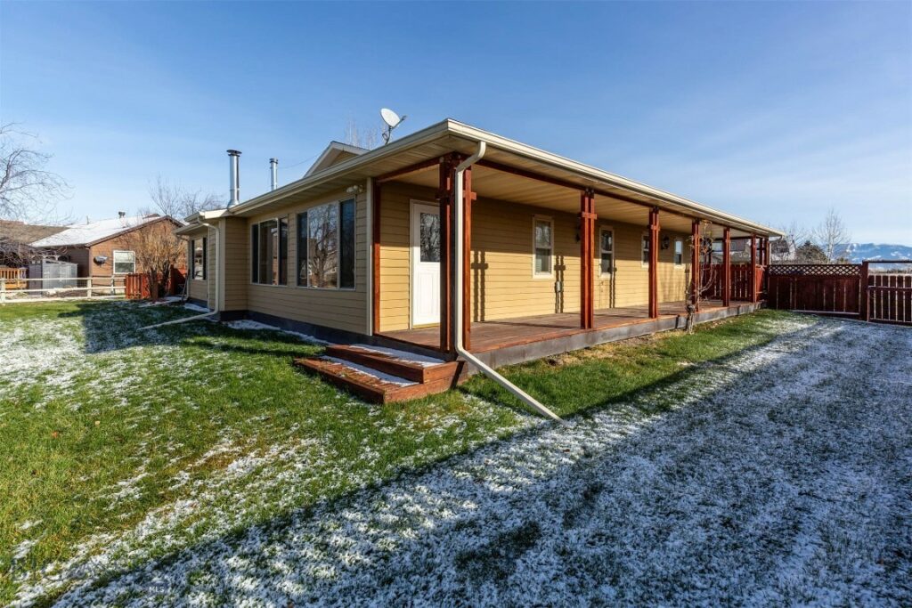 321 E Tobiano Trail, Belgrade MT 59714