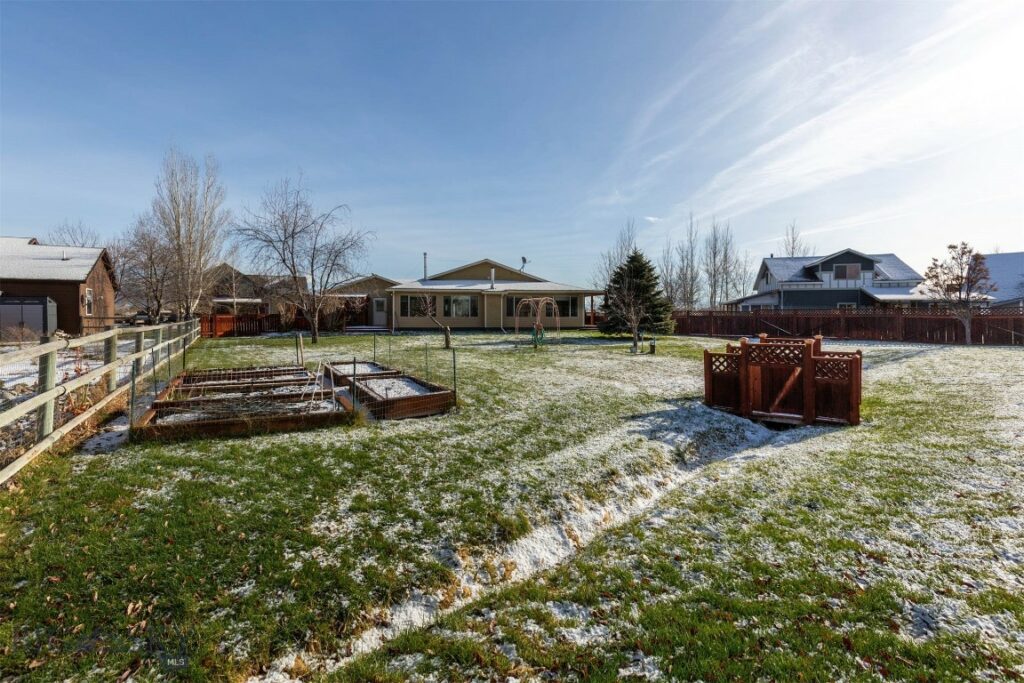 321 E Tobiano Trail, Belgrade MT 59714