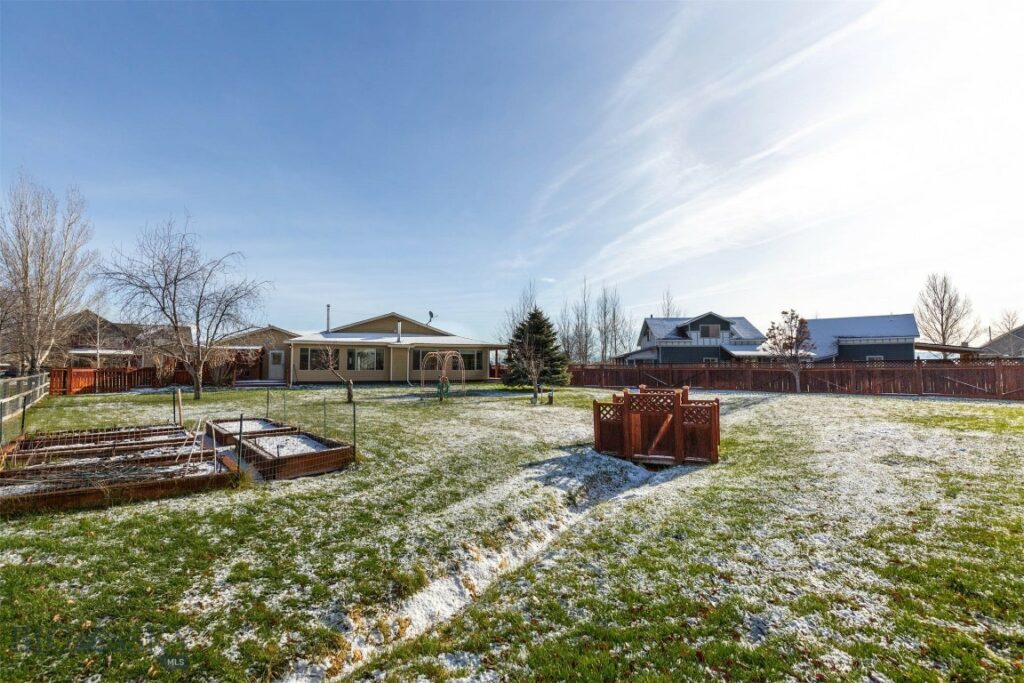 321 E Tobiano Trail, Belgrade MT 59714