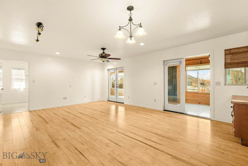 321 E Tobiano Trail, Belgrade MT 59714