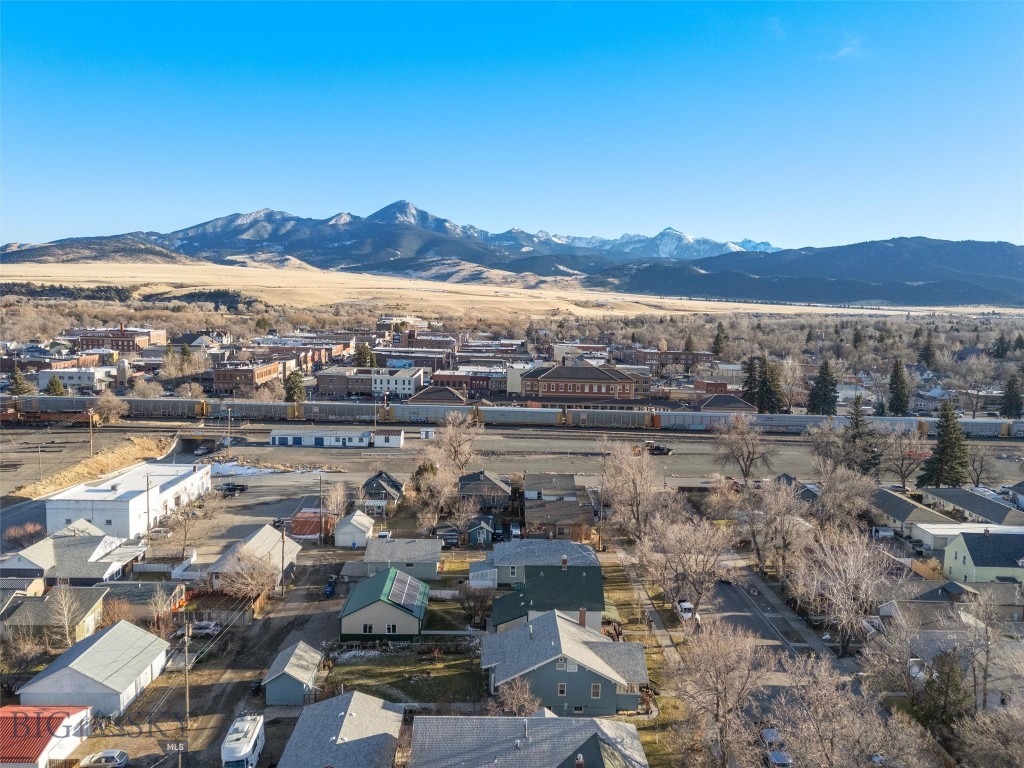 324 N 2nd Street, Livingston MT 59047