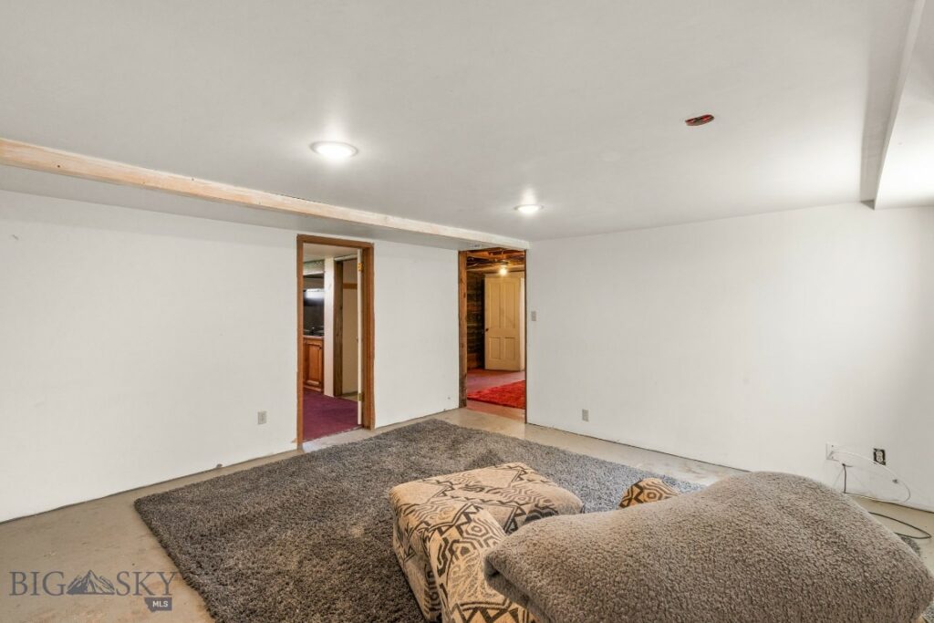 324 N 2nd Street, Livingston MT 59047