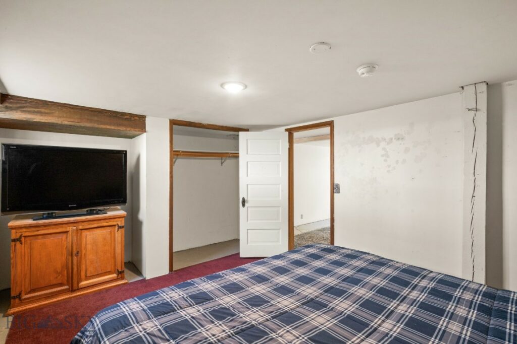 324 N 2nd Street, Livingston MT 59047