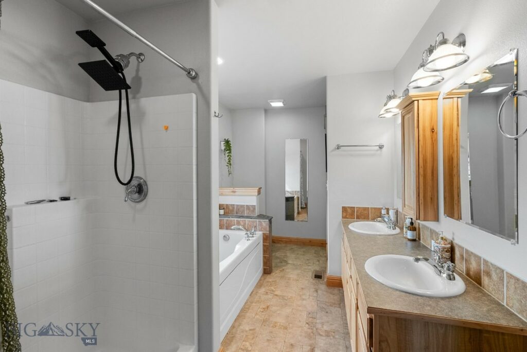 3241 Annie, Bozeman MT 59718