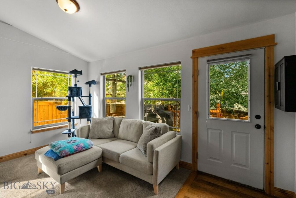 3241 Annie, Bozeman MT 59718