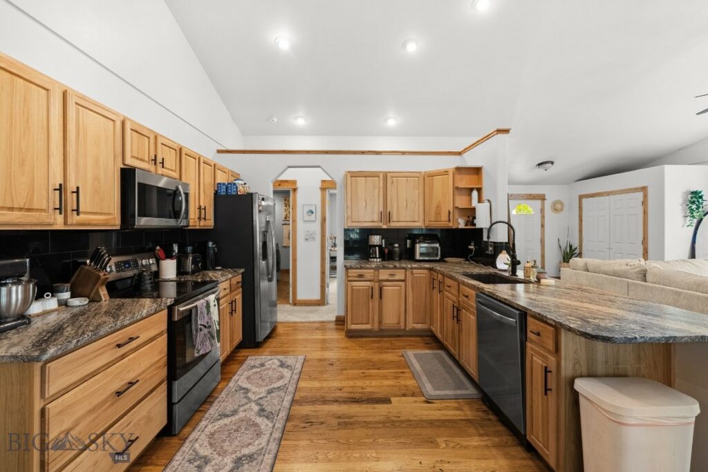 3241 Annie, Bozeman MT 59718