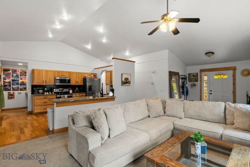 3241 Annie, Bozeman MT 59718