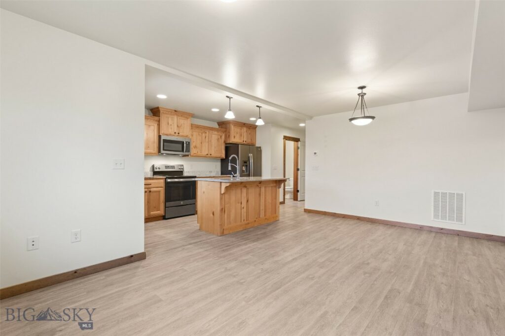 3241 Fen Way, Bozeman MT 59718