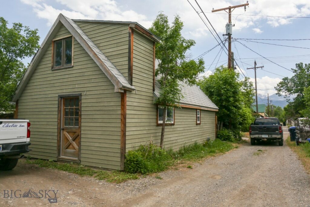 326 S 5th Street, Livingston MT 59047