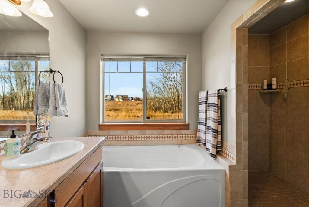 3263 Annie, Bozeman MT 59718