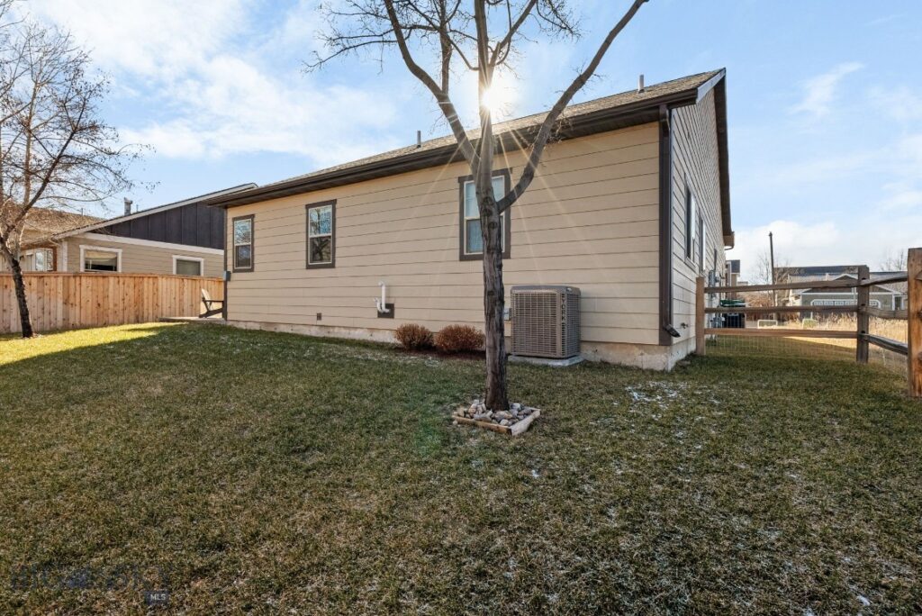3263 Annie, Bozeman MT 59718