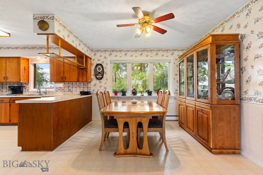 327 Dovetail Lane, Bozeman MT 59718