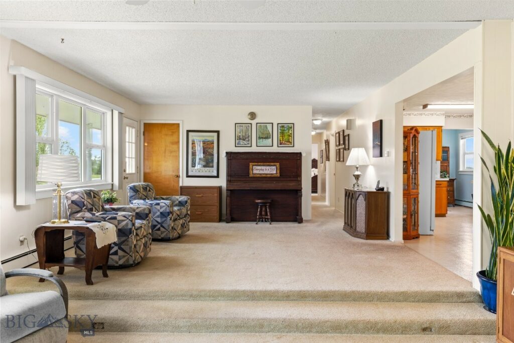 327 Dovetail Lane, Bozeman MT 59718