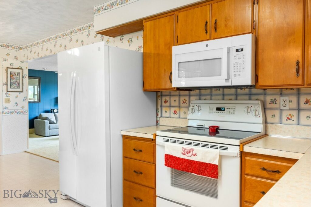 327 Dovetail Lane, Bozeman MT 59718