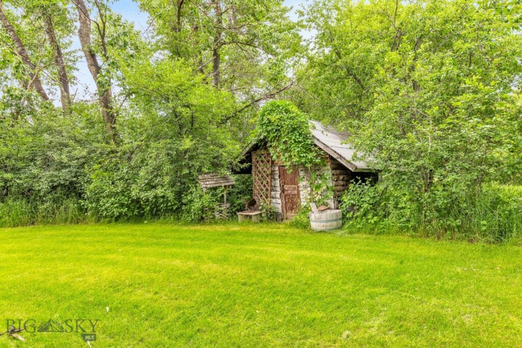 327 Dovetail Lane, Bozeman MT 59718
