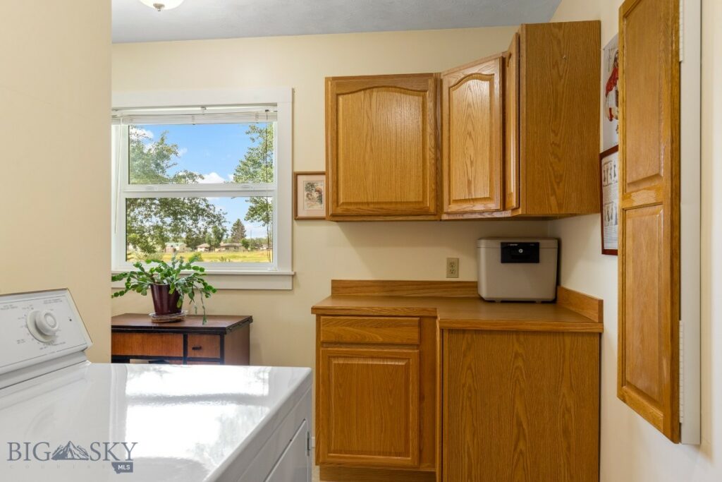 327 Dovetail Lane, Bozeman MT 59718