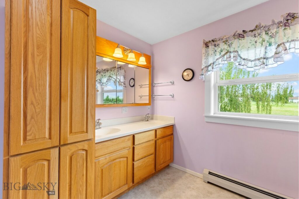 327 Dovetail Lane, Bozeman MT 59718
