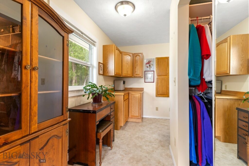 327 Dovetail Lane, Bozeman MT 59718