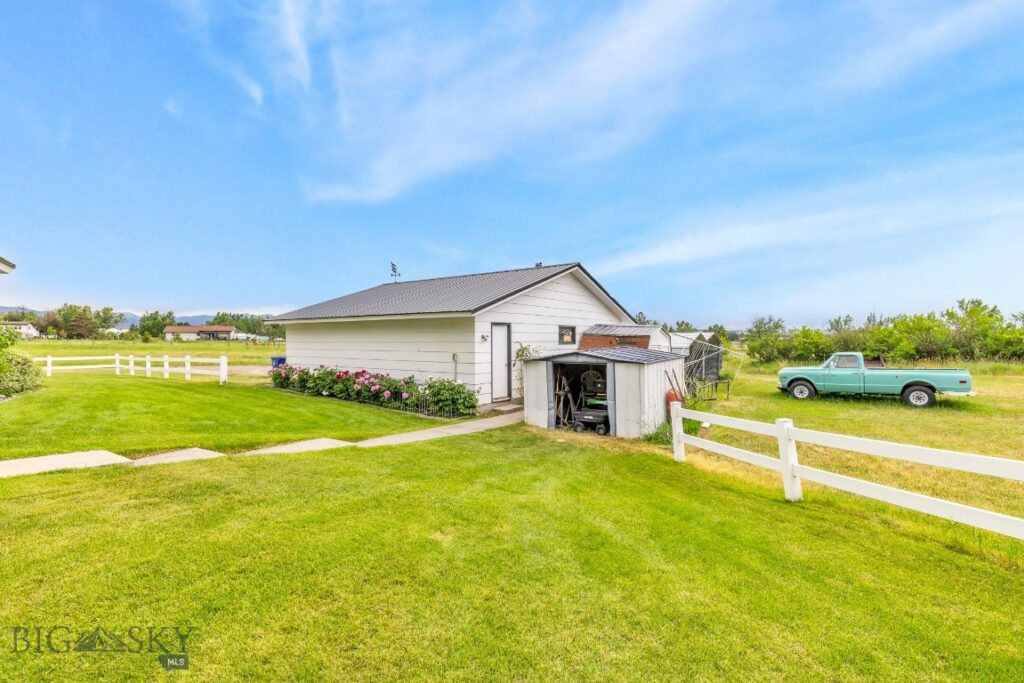 327 Dovetail Lane, Bozeman MT 59718