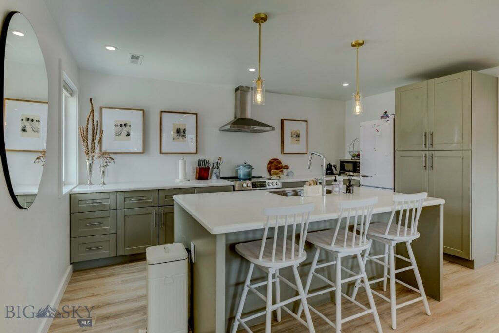 329 S B Street Street, Livingston MT 59047