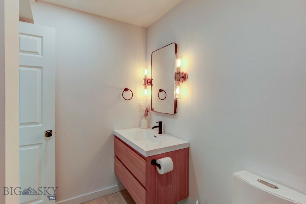 329 S B Street Street, Livingston MT 59047