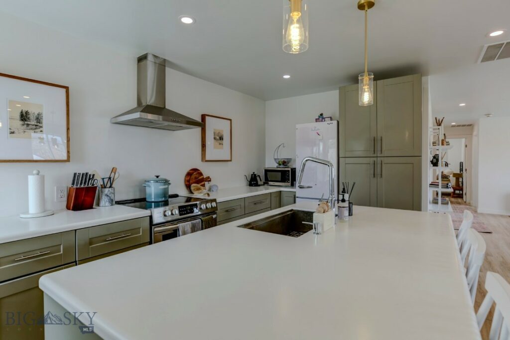 329 S B Street Street, Livingston MT 59047