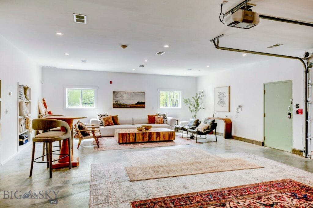 329 S B Street Street, Livingston MT 59047