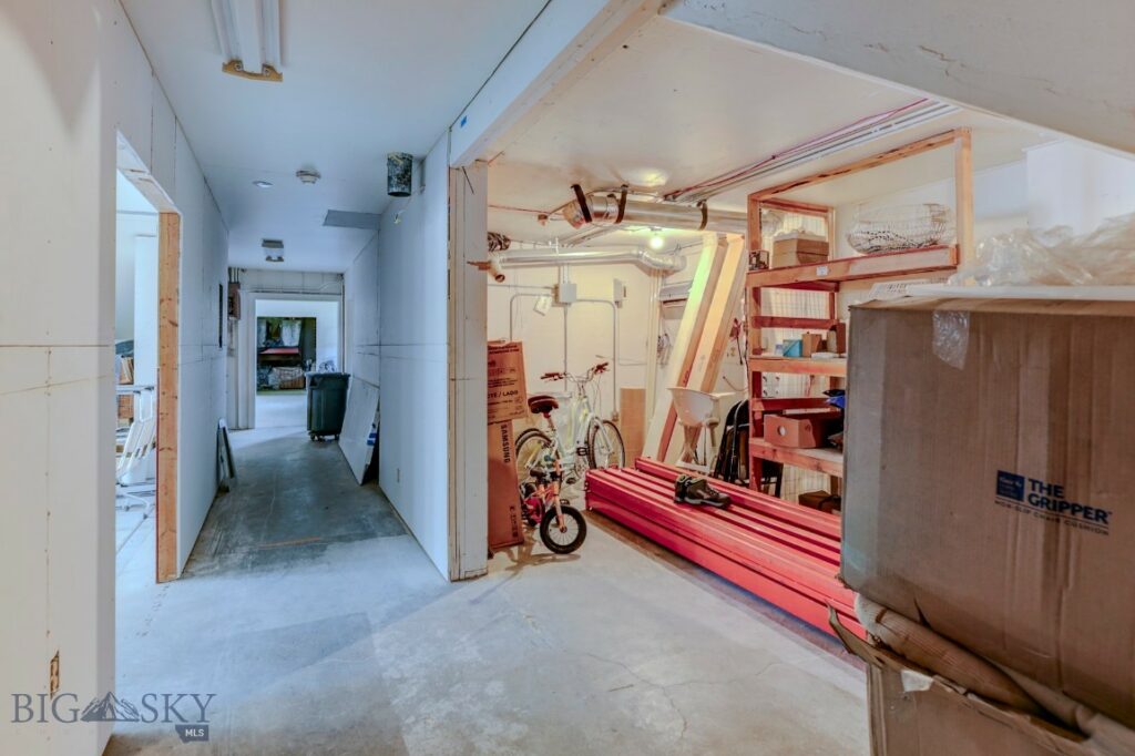 329 S B Street Street, Livingston MT 59047