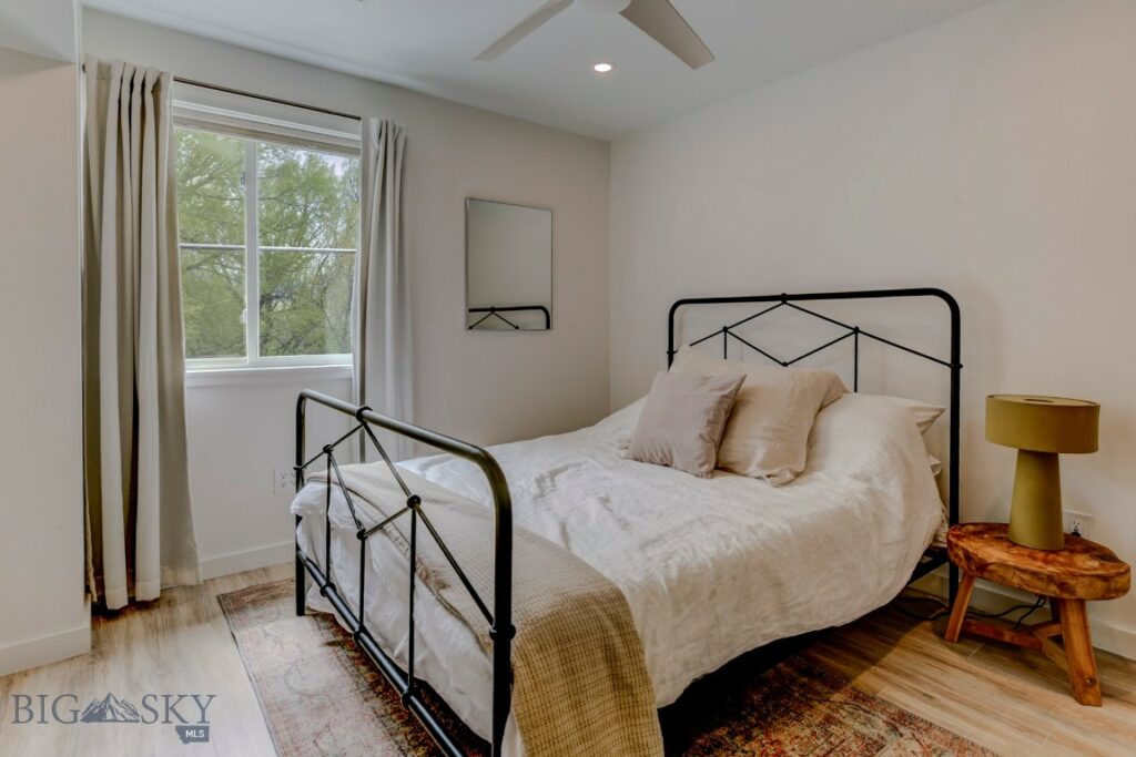 329 S B Street Street, Livingston MT 59047