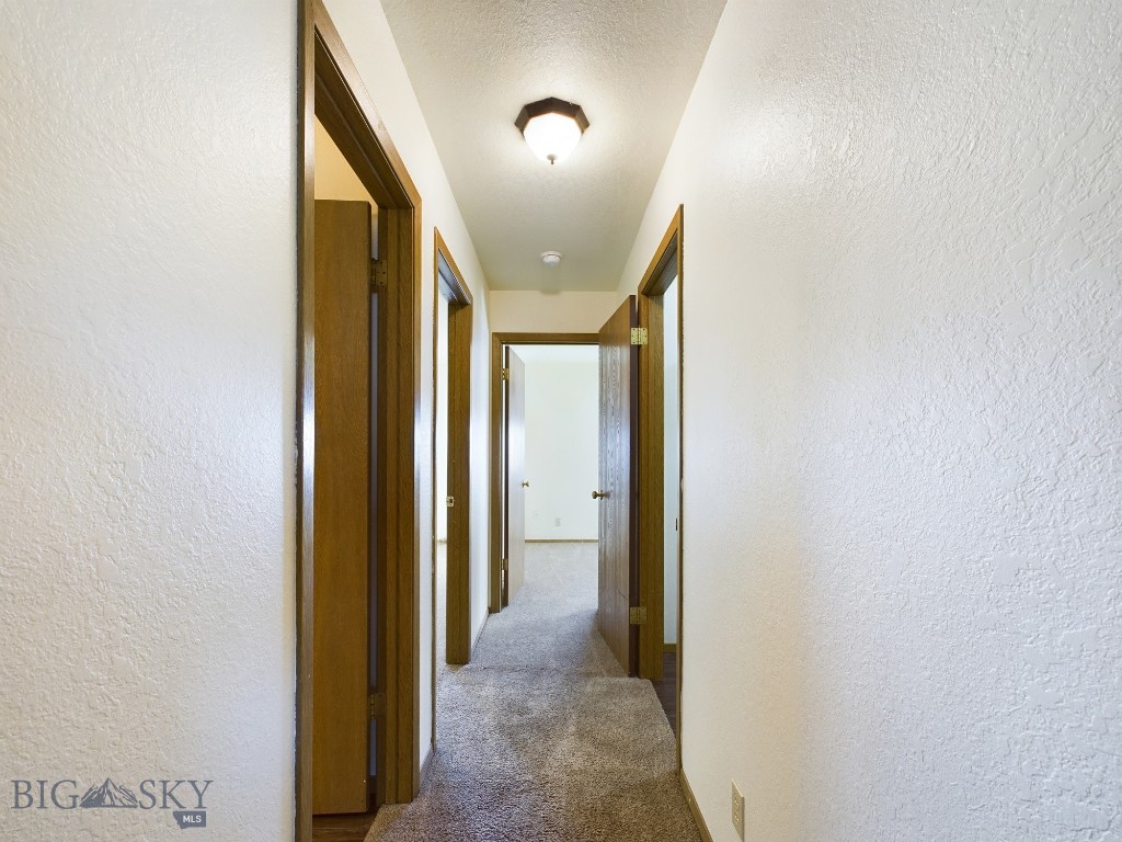 33 Arrowwood Drive, Bozeman MT 59718
