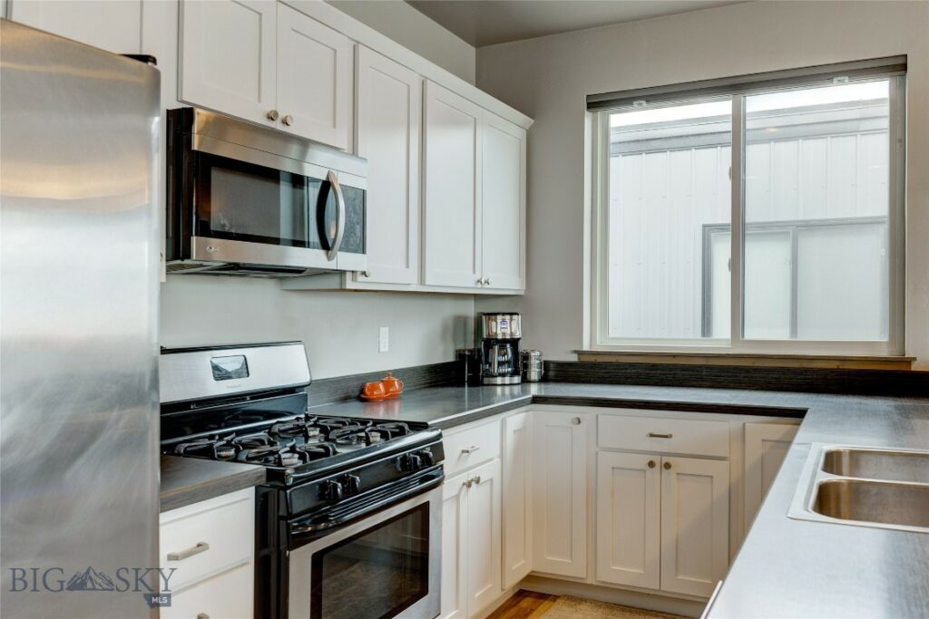 33 Intrepid Drive, Bozeman MT 59718