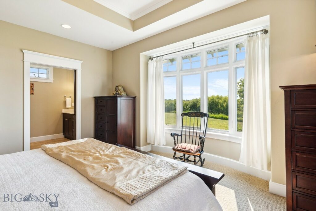 33 Oasis Trail, Bozeman MT 59718